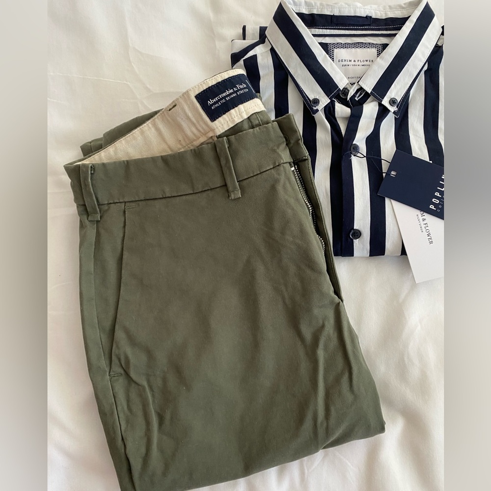 A & F men’s chinos